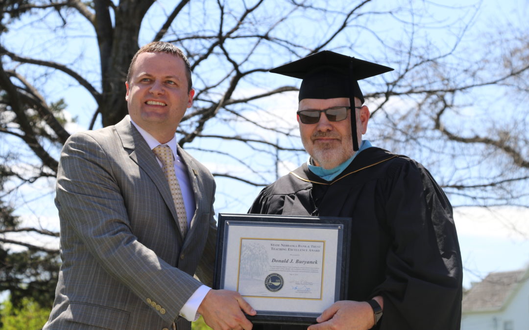 Professor Don Buryanek receives SNB’s Teaching Excellence Award