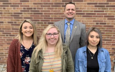 WHS Seniors Receive SNB Community Scholarship