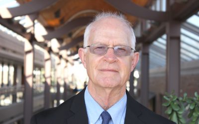 Dr. Don Hickey receives SNB’s Teaching Excellence Award