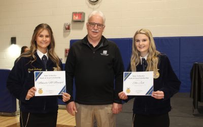 Jech and McManigal Receive SNB FFA Scholarships