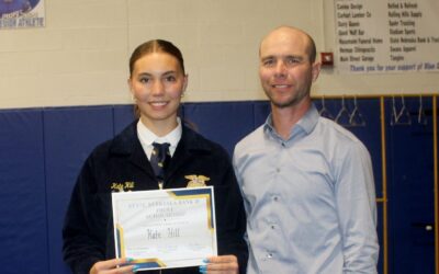 Kate Hill Receives SNB FFA Scholarship